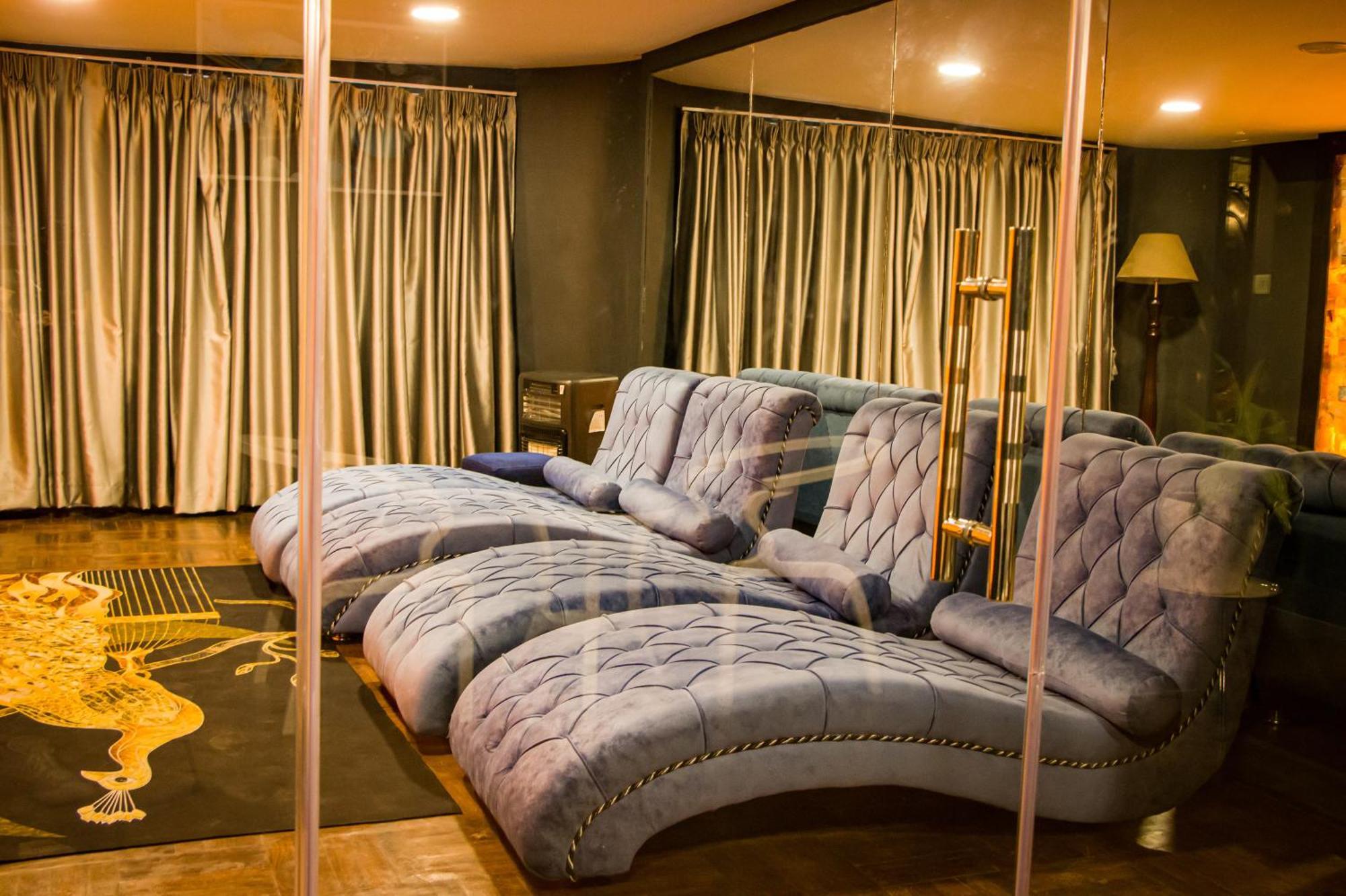 קטמנדו Vannasut Hotel And Spa מראה חיצוני תמונה